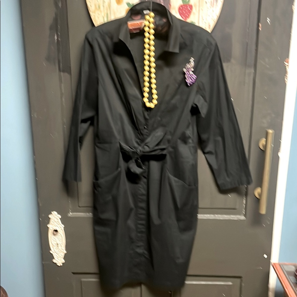 Tahari size 10 black dress